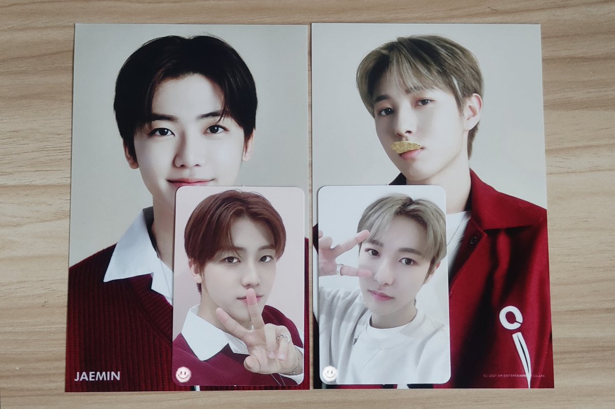 rjaeprio's tweet photo. β· happy mail arrived! #nanimails. βΉ3
β another mail from @renhyucksales but with ali's items! jajdjsjs. thank you po for hosting a group order for this md. because of that, renmin and markle came home to us! β‘ #withrenhyuck. https://t.co/1AiqEAZXbo