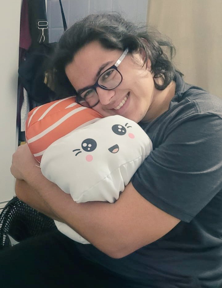 thaimonp's tweet photo. Após uma infância e adolescência de bullying, repressão social por ser gordo e ter minhas decisões feitas pelos outros à 3 anos decidi assumir minha vida, ser cozinheiro, me formei na faculdade, me mudei para São Paulo para trabalhar, vivo pouco, mas feliz!
#AQuantoTempoVoceVive https://t.co/QQ4lf3NskB