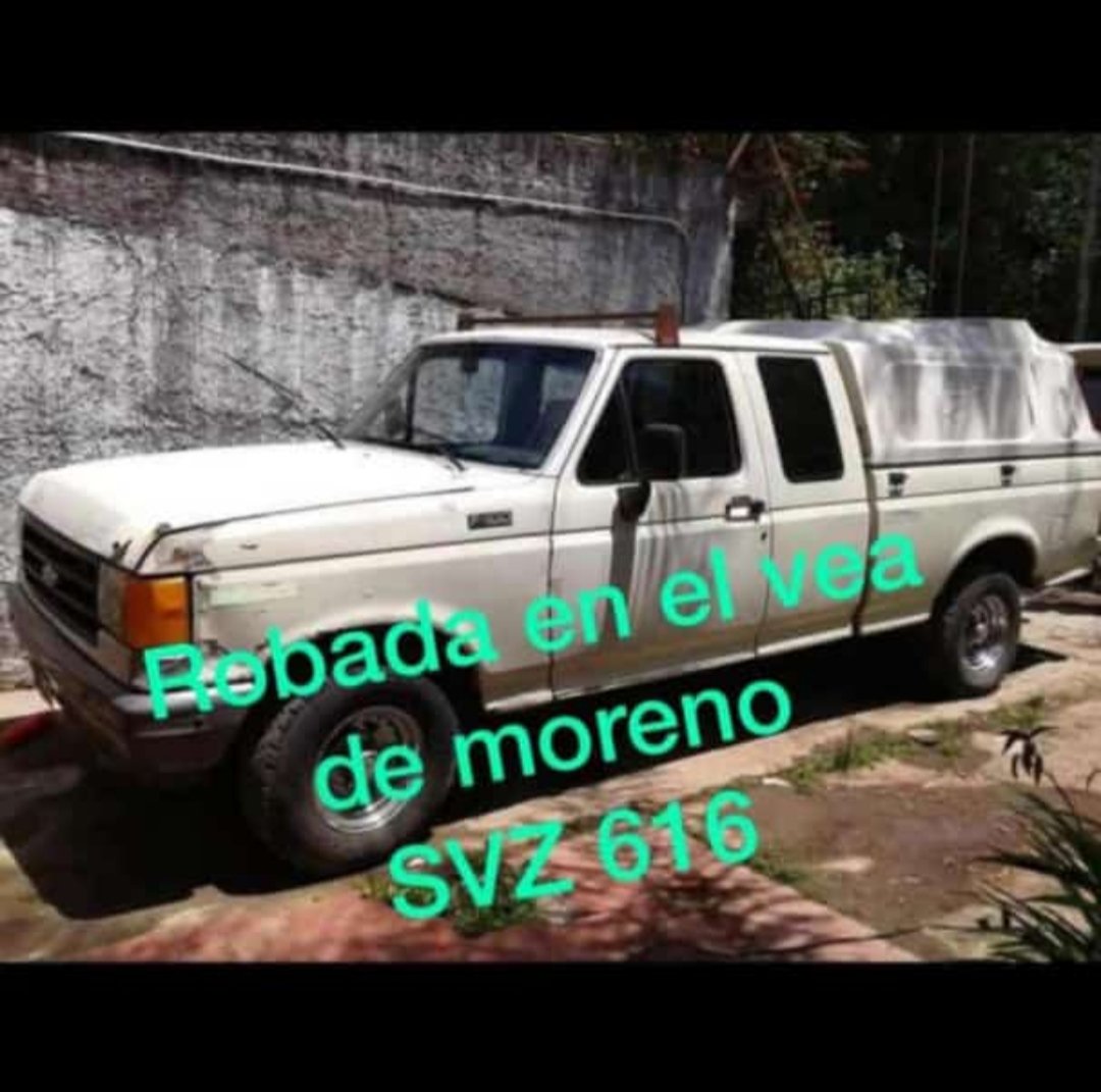 Adrian06101985's tweet photo. ¡ROBADA! Amig@s les pido de su ayuda con un RT o un simple 👍 se la robaron ayer 28/01 al papá de mi amigo en el supermercado VEA de Moreno, dentro tenía sus herramientas de trabajo, por las cámaras de seguridad se la vio por última vez en dirección a Gral. Rodriguez. 🙏 https://t.co/7FlzxiT6pD