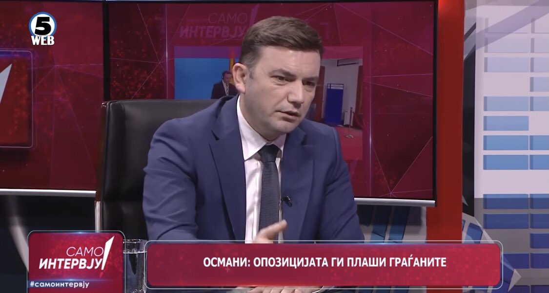 Ијааа пуштил коси ветар да ги носи.