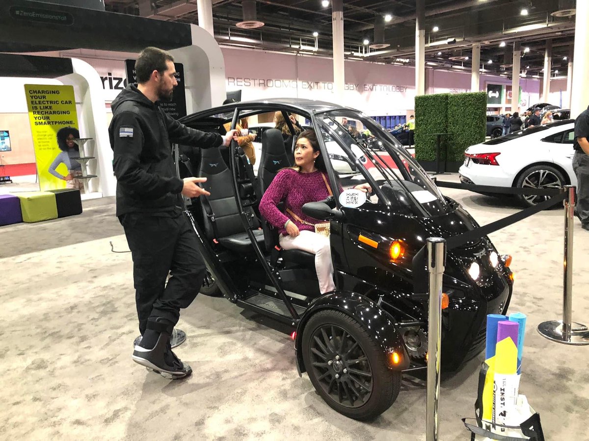 TwoBitDaVinci's tweet image. Come on out to the @EVolveHoustonTX booth at the @HoustonAutoShow and see the @arcimoto FUV, @Audi E-TRON, @Ford mach e and lightning and the brand new @Kia EV6!