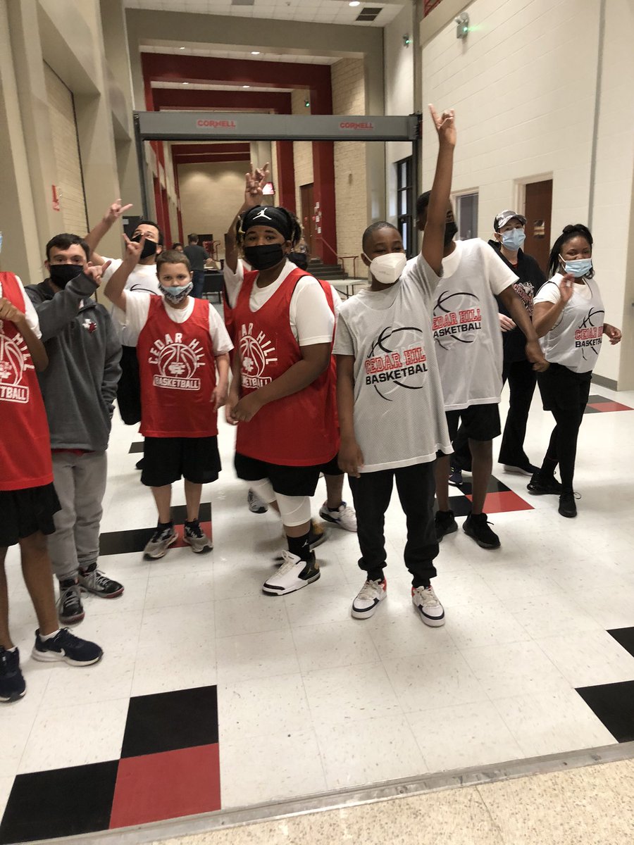 MBradford_skill's tweet photo. Cedar Hill Special Olympics Basketball Tournament 2022 #TeamNets #TeamHoops Go Longhorns! https://t.co/F3QpvgpeeI