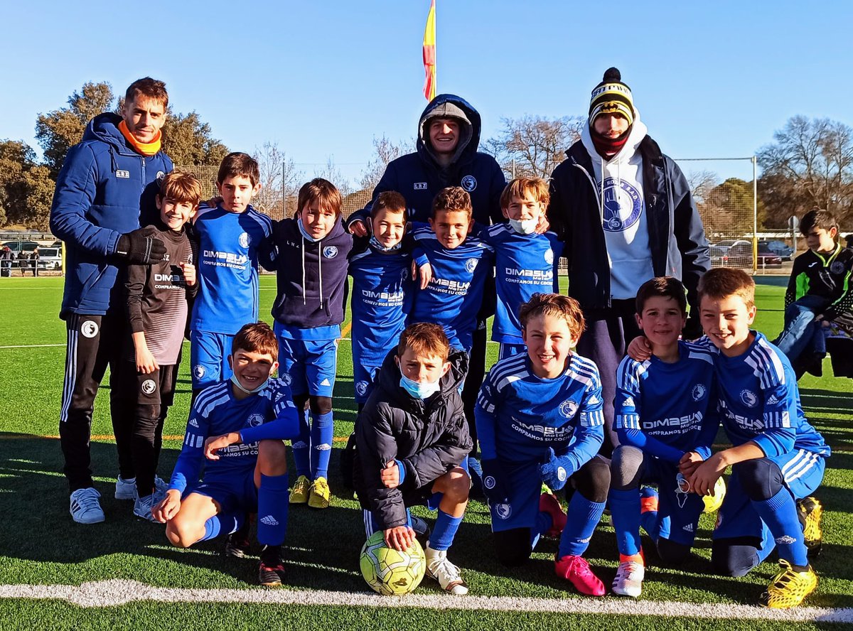 LasRozas_CF's tweet photo. CANTERA| Benjamín A 5-4 @BoadillaEFMO

⚽ Sergio
⚽ Rincón
⚽ Rico
⚽ Yepes
⚽ Rome

➕3️⃣ para los chicos de @AlexJuanYSeva13. Salimos dormidos y tras una mala 1ª parte nos vamos 0-4 al descanso. Después, el EQUIPO saca el orgullo, reacciona y consigue remontar el partido. https://t.co/pTMkcOED5t