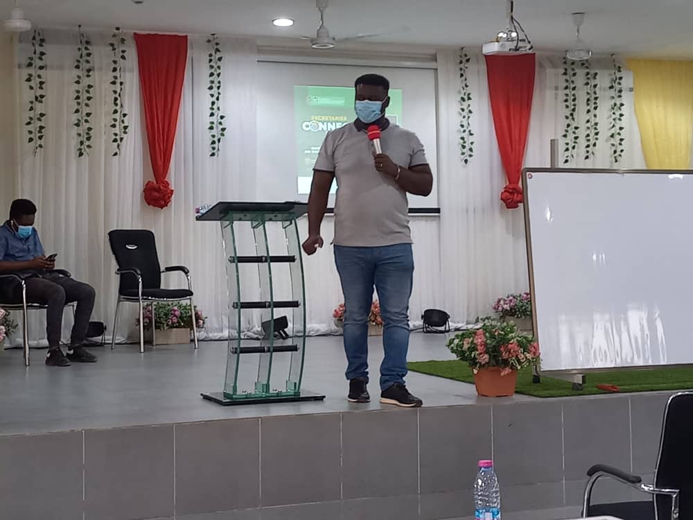 Campus360_daily's tweet photo. SECRETARIES CONNECT 2022🔴

Dr. Edward Owusu, a  senior Lecturer at the Sunyani Technical University ellaborates on guidelines in Formal letter writing.

#SecretariesConnect
#Campus360gh https://t.co/GrQICAKwrM