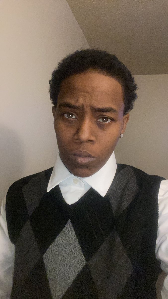 ShawtyHB's tweet photo. Dressed to go say my goodbyes to a neighborhood legend 🕊 this shit hard I hate to cry and I don’t like funerals. I don’t like saying goodbye under circumstances like this. The hood took a big L #prayfortheblick #northfairmount #ripsticky #notorioushotboyz #513 #legend 🐐 https://t.co/tsYRpGoE82
