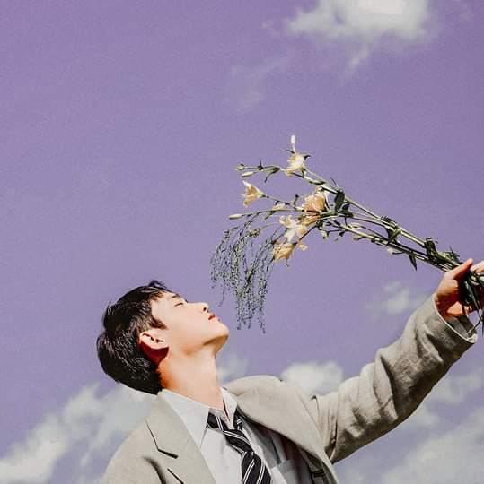 I can't stay with you from the start.
But I'll stay with you until the end.
Happy Debut 10yrs babe.
Wish you all the best and have more successful life.
#10YearsWithDO (D.O.)
#10YearsWithKyungsoo
#경수와_걸어온_10년
