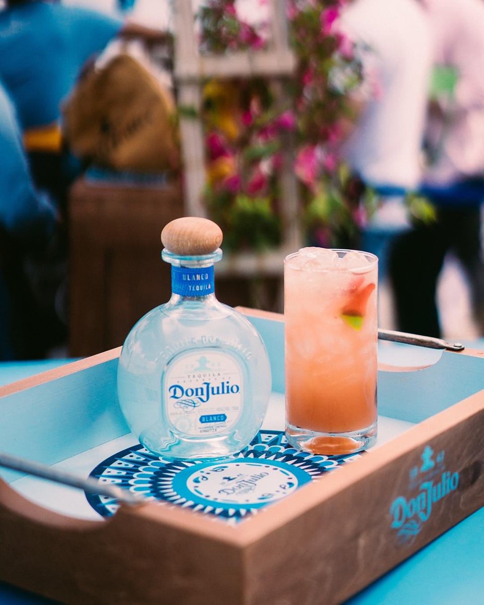 southlyndale's tweet photo. In-Store Tasting 😋 
Today, Noon - 3 PM
@donjulio 

#southlyndaleliquors #southmpls #southminneapolis #tequila #tequilatasting #donjulio https://t.co/SKH1MSieQE