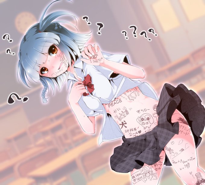 ところでこれはバメチャンの真っ白な腹キャン(腹のキャンバスのこと)に意味不明ならくがきをした時のビフォーアフター図 