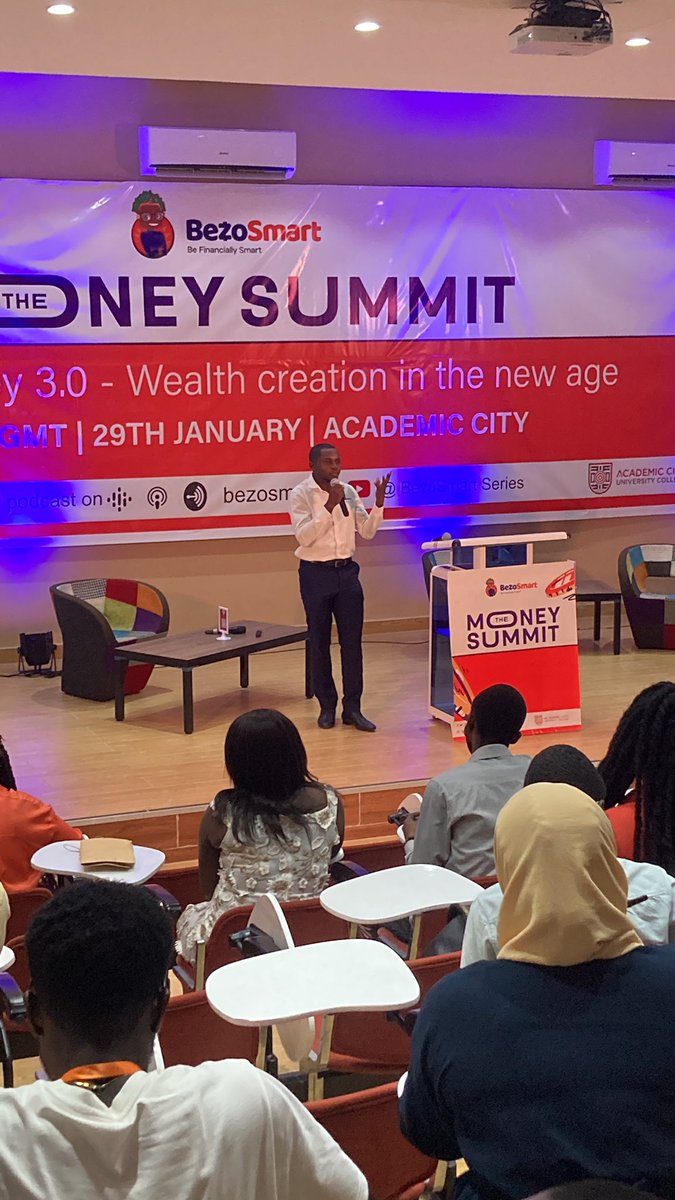 Meet Mubarak Sumaila (@ventureplato ), the CEO and co-founder of @BezoMoney as he addresses the audience at #themoneysummit

#themoneysummit #wealthcreation #bezosmart #bezomoney
