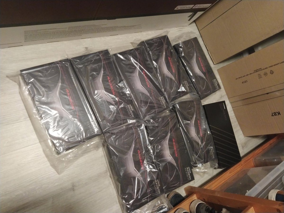 This is what happens if you're not home for a week and run <a href="/rutgerAIO/">RutgerAIO</a> 🤠