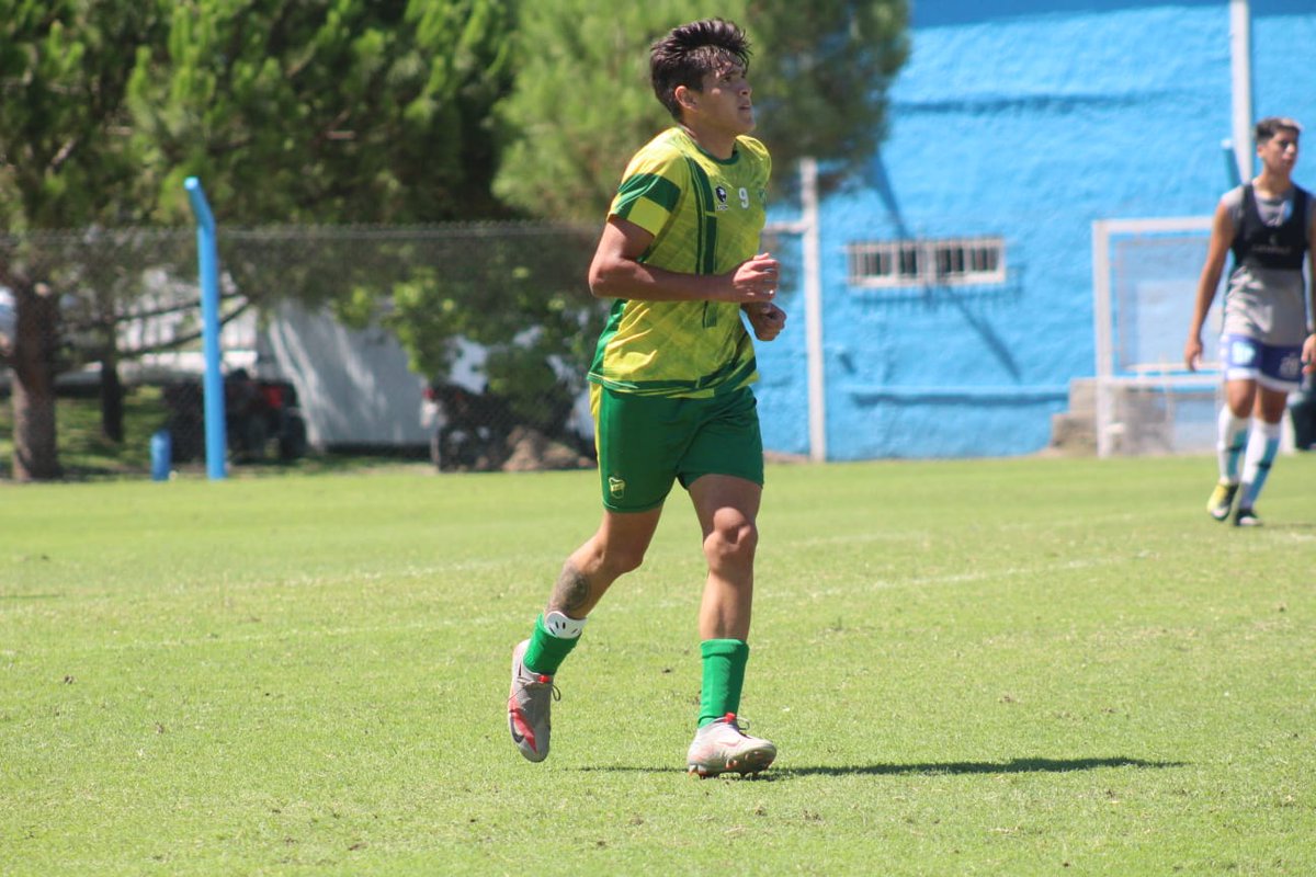 #ReservaDefensa

Final del segundo amistoso en el Predio Tita Mattiussi
Victoria de los dirigidos por <a href="/tanquegerk/">.</a>
Así formaron
Amoroso; Baez; Pérez; Villa; Odello; Cuscueta; Schamine; Sánchez; Genes Rodas; Sosa y Sives
Con un golazo de Sives⚽
<a href="/RacingClub/">Racing Club</a> 0
#DefensayJusticia 1