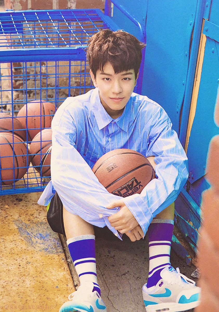 seunngmoin's tweet photo. tiny model kim seungmin from old times https://t.co/1c6iX37w7S