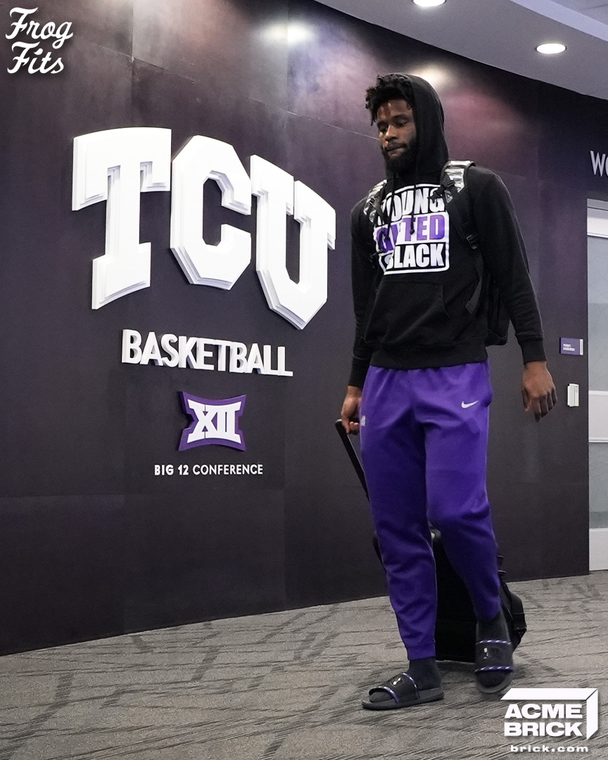 TCUBasketball's tweet photo. ππ»πΈπ° ππ²π½πΌ
#GoFrogs | #FrogFits https://t.co/b4h4tkryS1