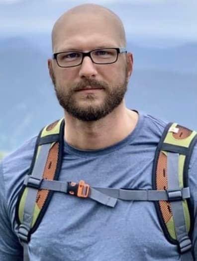 _SJPeace_'s tweet image. Lauren Smith Fields, a 23 y/o Black woman went on a date w/ a 37 y/o white man, Matthew LaFountain, she met on Bumble. He was the last person to see her alive &amp;amp; was the one who reported her death.He wasn’t questioned!

She was found drugged to death in her apartment

SAY HER NAME