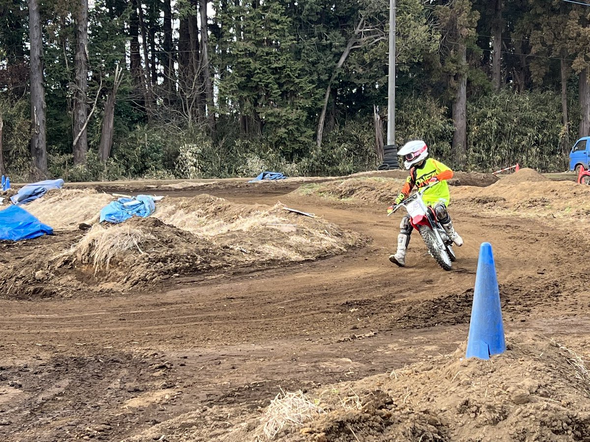 FLASH_MURA's tweet photo. FLASH村情報！

3月末までは❗️
急にFLASH村が走りたいライダーの為に当日も走行が出来る事に‼️

条件
①連絡は必要です！

②当日保険加入「翌日から保険開始」　

③台数が多い場合はお断りの可能性有ります。

ご連絡
↓↓↓↓↓

flash51mura@gmail.com https://t.co/82vP92hQDk