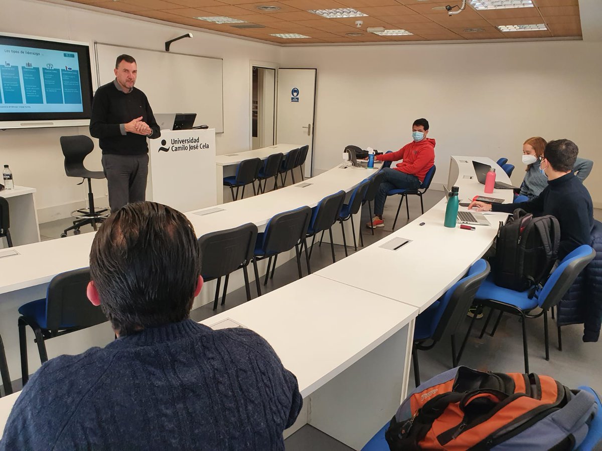 La clase de esta mañana de sábado en nuestro <a href="/masterpolitica/">Master Política</a> del <a href="/cigmapucjc/">CIGMAP</a> de la <a href="/universidadcjc/">UCJC</a> la imparte el consultor José Manuel Velásco, <a href="/JM_VelascoG/">José Manuel Velasco</a> , expresidente de la Global Alliance for Public Relations and Communication Managament
#ComPol