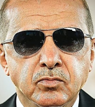 erkanpehl's tweet photo. Neuer #Erlass zur Regulierung der Inhalte in den #Medien durch #Erdogan 
Damit sollen "nationale und spirituelle Werte" der Türken geschützt werden. 
Kurz: Kritik an Erdogan und seiner Regierung, Familie, Geschäftspartnern und Kriegen (Syrien, Libyen) wird im Keim erstickt. https://t.co/rcRzLz7Q03