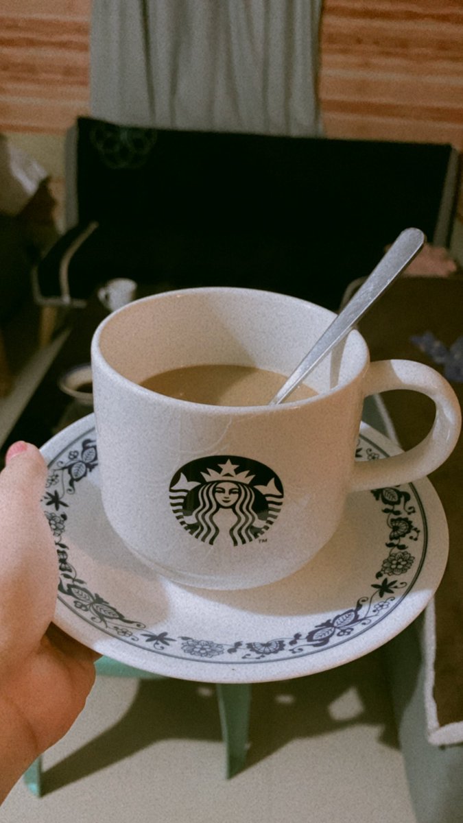 charmeyn20's tweet photo. Kape Kape po mga kapatid , para iwas antok 😊 https://t.co/X4fMnzTIfZ