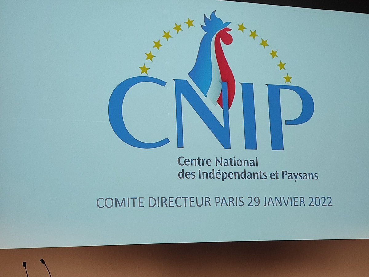 NICOTPascal's tweet photo. Le comité directeur du @CNIP_FR accueille @ZemmourEric . Je voterai cet après-midi pour le soutien de notre parti à sa campagne présidentielle. https://t.co/7xYhXe4Ipk
