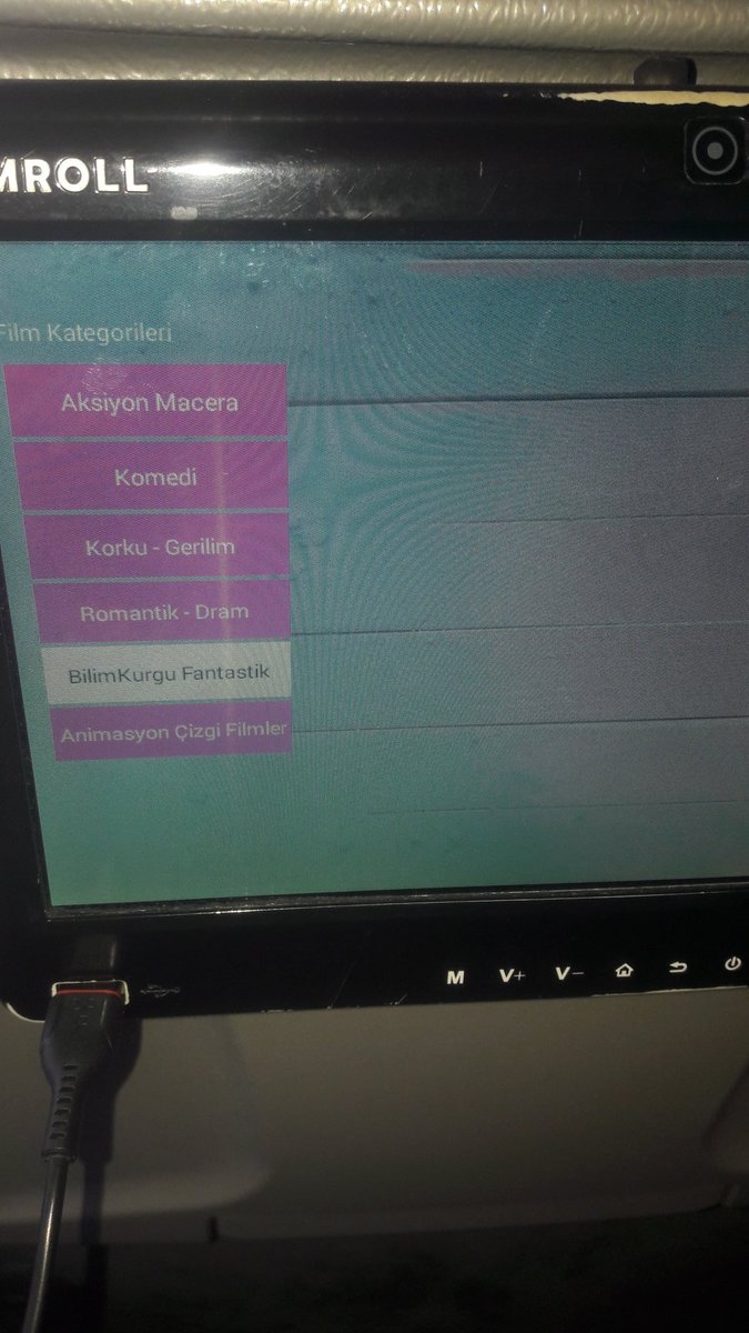 yuntanus's tweet photo. @kamilkoccom  otobüslerinizde muzik ve flim bölümü var ama içlerine flim ve müzik koymayı unutmuşsunuz...! https://t.co/8aSg5TPGrk