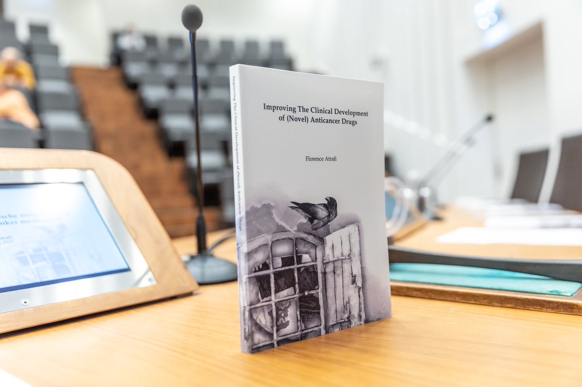 AtrafiFlorence's tweet photo. On 26th of January 2022 I defended my thesis entitled “Improving The Clinical Development of (Novel) Anticancer drugs” @ErasmusOncology 

What an honor to stand there. 

It was truly an unforgettable day 😍

Many thanks to my promotor Ron Mathijssen and copromotor @MartijnLolkema https://t.co/zlg3uHfwgD