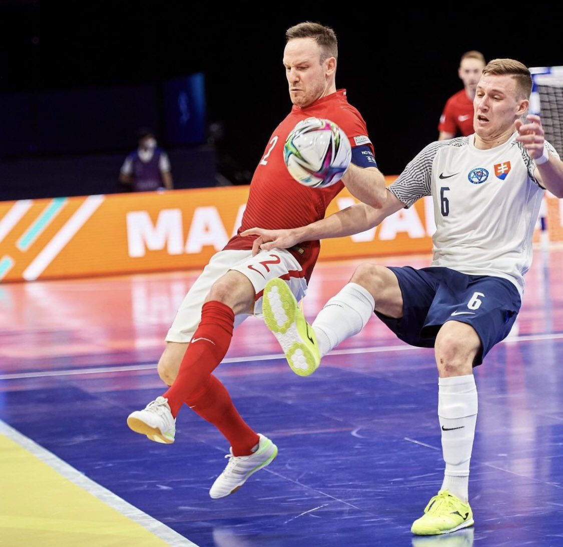 laczynasfutsal's tweet photo. WALCZYMY DO KOŃCA! #POLRUS 🇵🇱🇷🇺

@UEFAFutsal 📷 https://t.co/qYXLrBgFfI