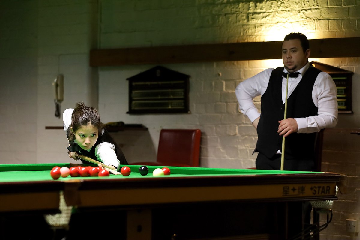 INCREDIBLE! 👏

Nutcharut Wongharuthai 🇹🇭 comes back from 2-0 down to defeat former professional Billy Castle 3-2 and reach the last 32 at #QTour 3 at <a href="/TheWinchesterSC/">The Winchester</a>!

She top scored with a break of 8⃣2⃣ in the fourth frame to force the decider. 

#WomensSnooker