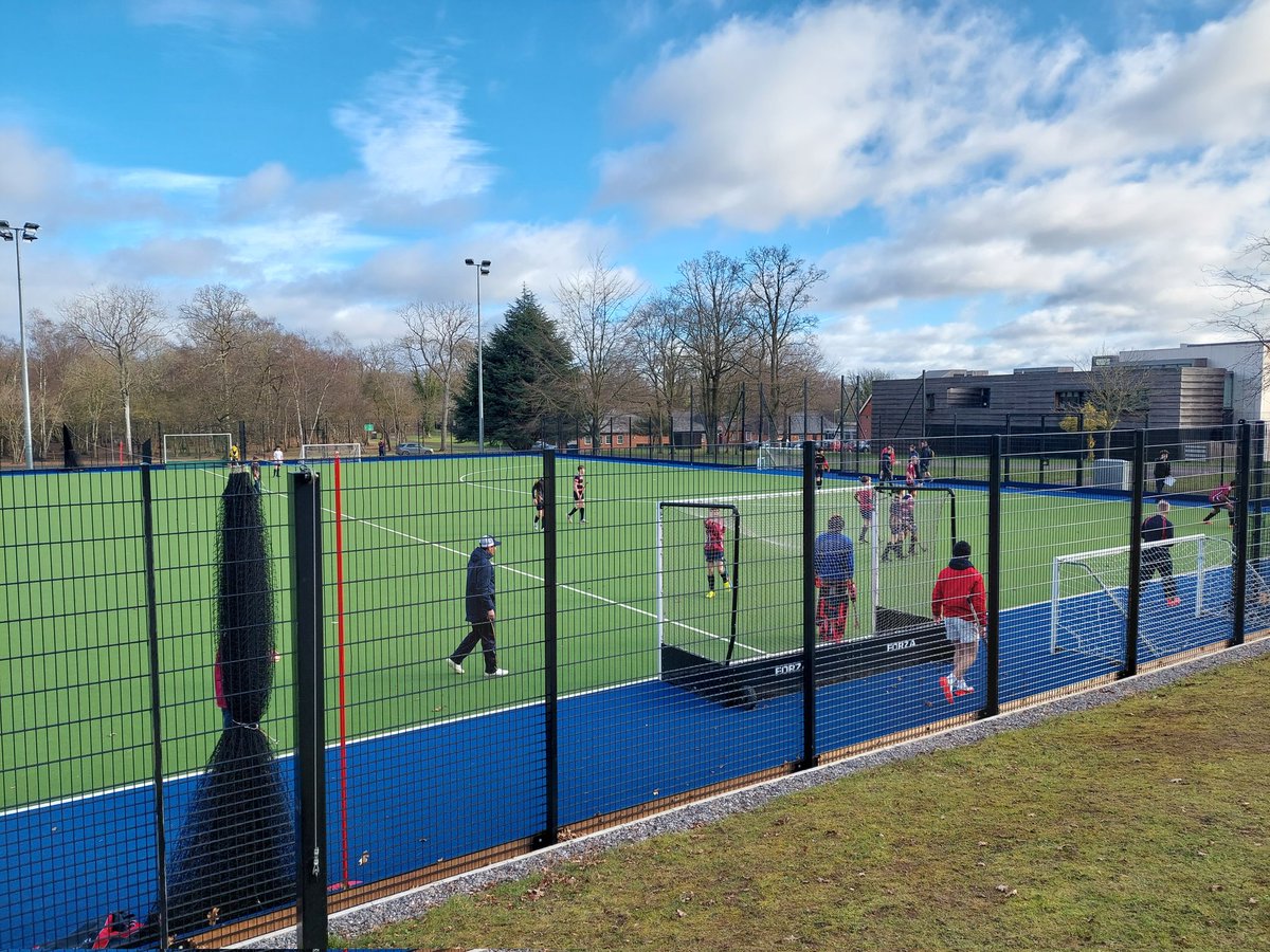 PangCollHesp's tweet photo. Hesperus vs Harbinger in the Junior div Hockey final come on Hesperus !!! https://t.co/eudRjdG6Ln