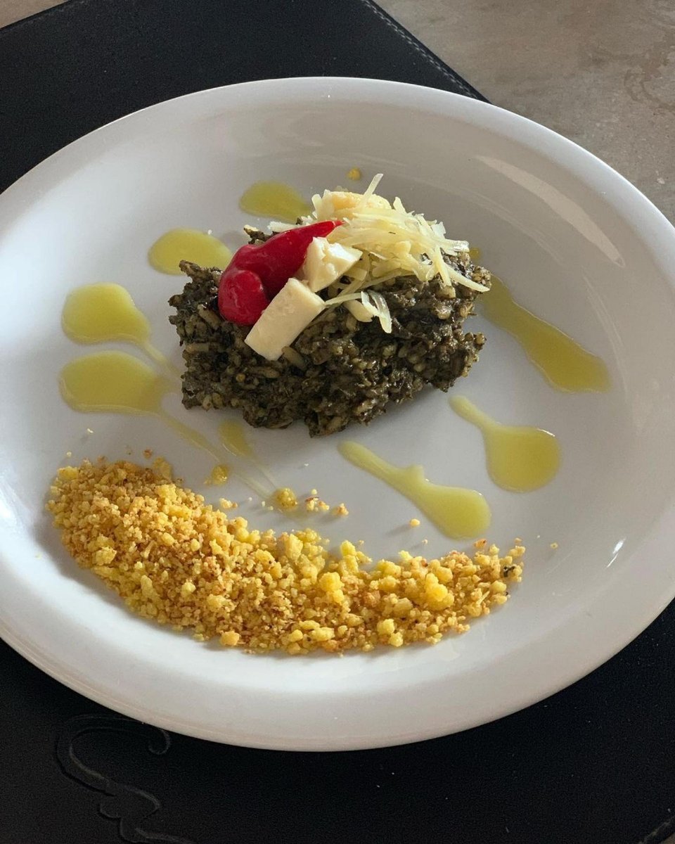 CaponeRistorant's tweet photo. O tradicional Risoto de Maniçoba, só aqui, no almoço ou jantar, na @EstacaoDasDocas #VarandaDoCapone #Galpão2 #Trattoria https://t.co/ov32GIJLj2 https://t.co/l93Y6ePwKm