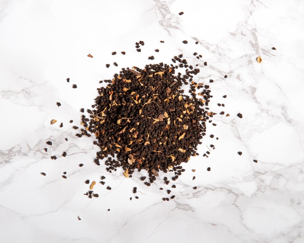 What if we told you it has a hint of #rose ? 

Come on guys... Its not that difficult! ☕😉
⁠
#fairtrade #lemonylemonade #karmacola #aquapax⁠
#foodie #instagood #londoneats #londonlife #delivery #food #indianfood #savetheplanet #foodpoverty #londonfood #chai #tea #giftbox