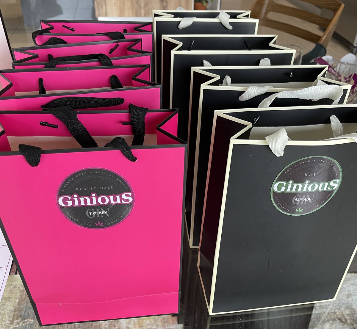 therealpunchu's tweet photo. House warming gifts ❤️ I’m surrounded by tweethearts and I’m grateful.
Ginious at your service ro livhuwesa. R490 a bottle. Raw or purple haze
#saturdayvibes #giniousgin #giniousdrinks #raw #purplehaze #gin #ginious #420everyday #cbdinfused #cbdinfusededibles #cbdinfusedgin https://t.co/HhaOTSlT3w