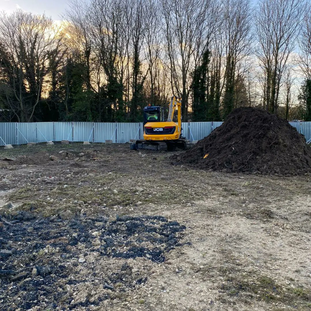 DHatcherBuild's tweet photo. And so it begins... 😊
Site strip has commenced in Sleaford. A total of 6 properties to add to our build portfolio 🏡
All ready to be marked out ✔
More progress on this to follow. https://t.co/fiaL7Sgs9q
