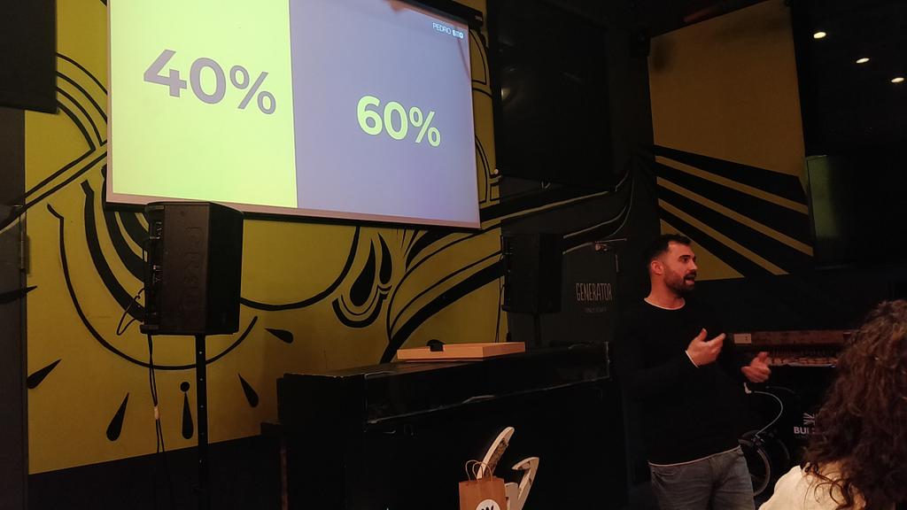 Gracias por esa síntesis y está súper ponencia <a href="/PedroSEO_/">PedroSEO</a>  #barcelonawow2022