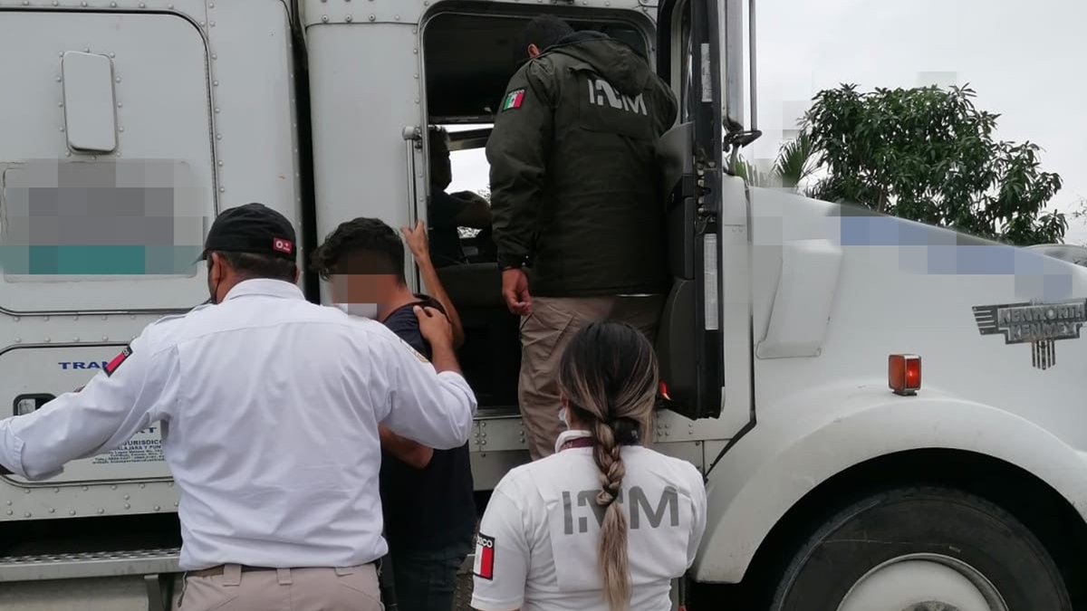 14ymedio's tweet image. México #arresta a seis #cubanos en una zona de Chiapas muy peligrosa para los migrantes. El párroco de Huixtla cuestiona la #falta_de_seguridad para quienes transitan por esta región bit.ly/34eXmRN
