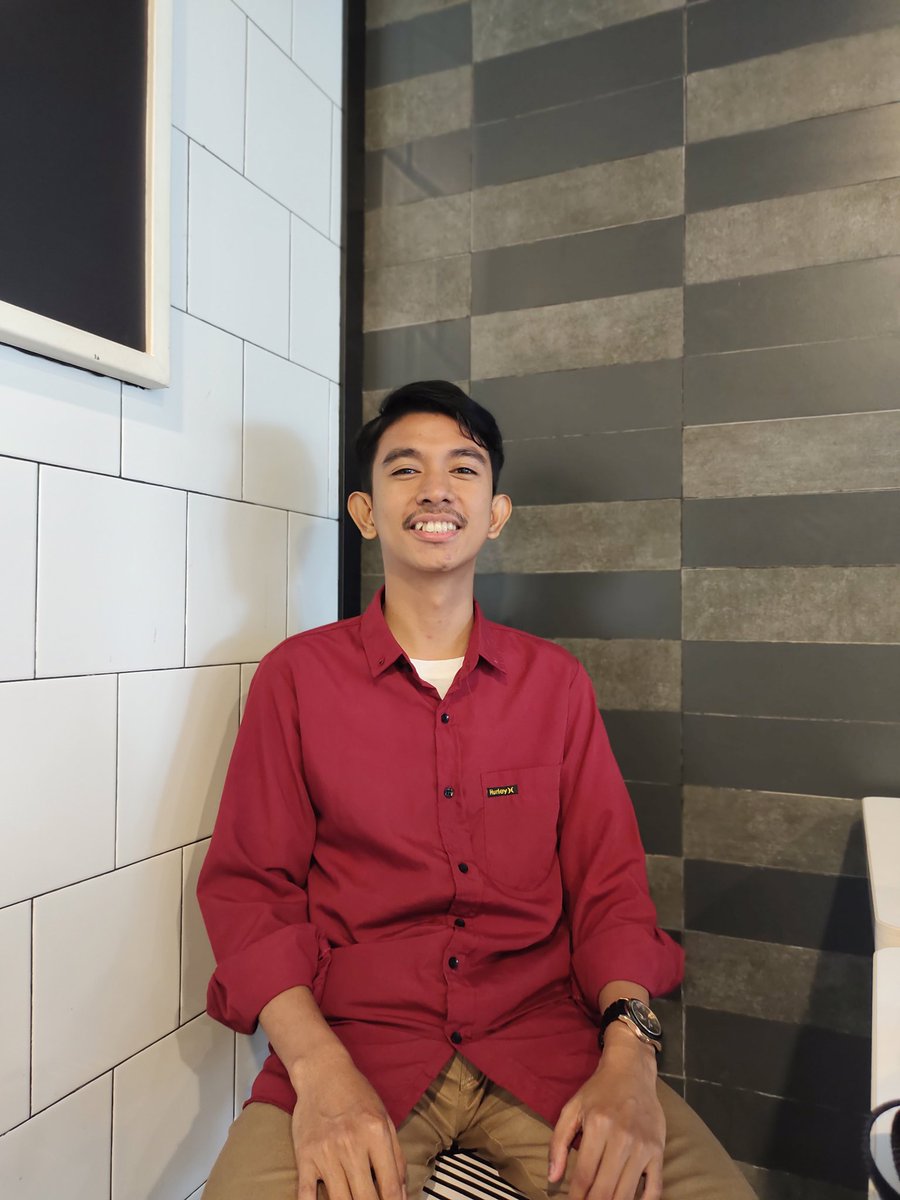 rahmatsyaid_12's tweet image. Hi kmu