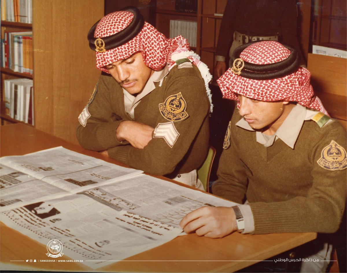 sanggovsa's tweet photo. #من_ذاكرة_الحرس_الوطني⁩
طلبة كلية الملك خالد العسكرية أثناء تواجدهم في مكتبة الكلية عام 1404هـ https://t.co/0j2ZMgwOGN