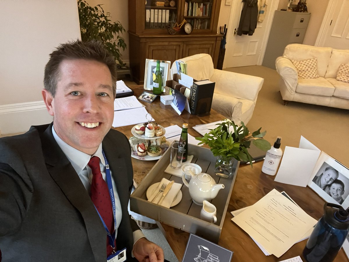 After quipping on Twitter that I was jealous of the spread at the <a href="/MillfieldSenior/">Millfield School</a> HMD Tea, this was delivered to my office yesterday to mark the end of my first month <a href="/MillfieldPrep/">Millfield Prep</a>! Thanks <a href="/millfieldhead/">Gavin Horgan</a> - I promise I didn’t eat it all myself! #nicetouch
