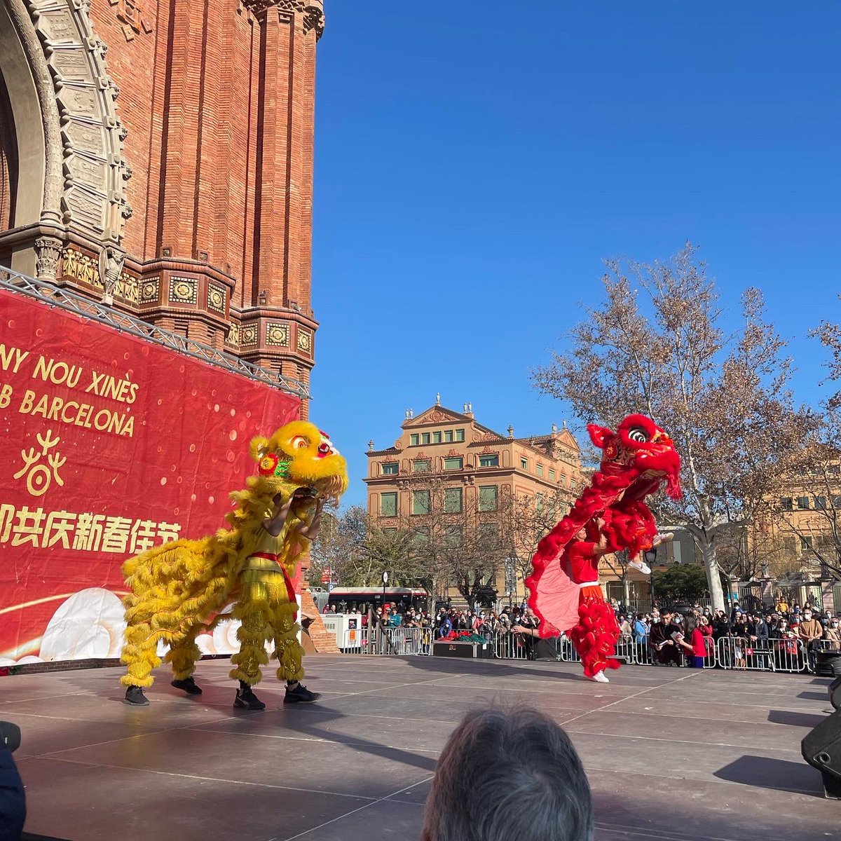 Any Nou Xinès amb Barcelona tweet media