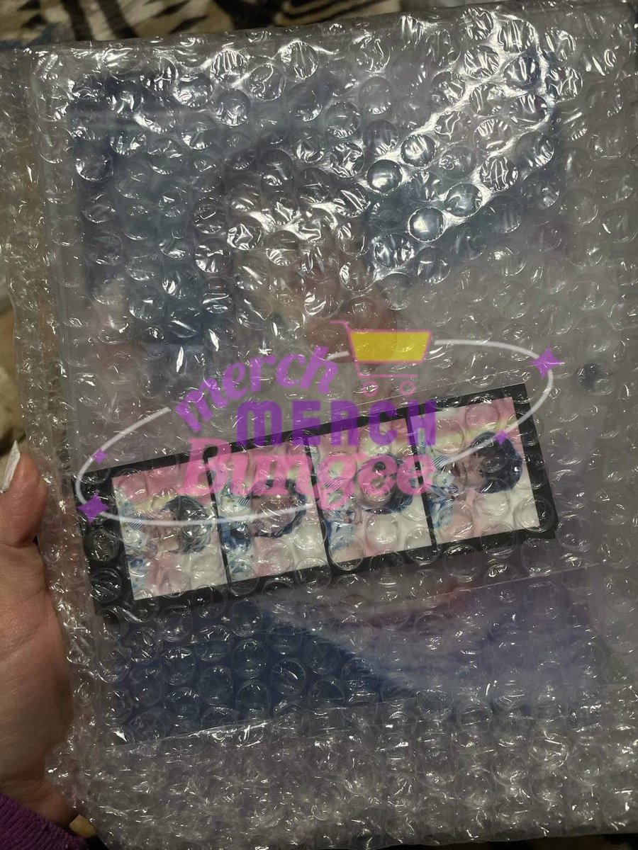 marcheupdates's tweet photo. ~ #MMBUpdates ‼️

• slogans
• samsung galaxy pcs

Mercari items are already in Japan Address. 🥰 https://t.co/gXM8tkV2IP
