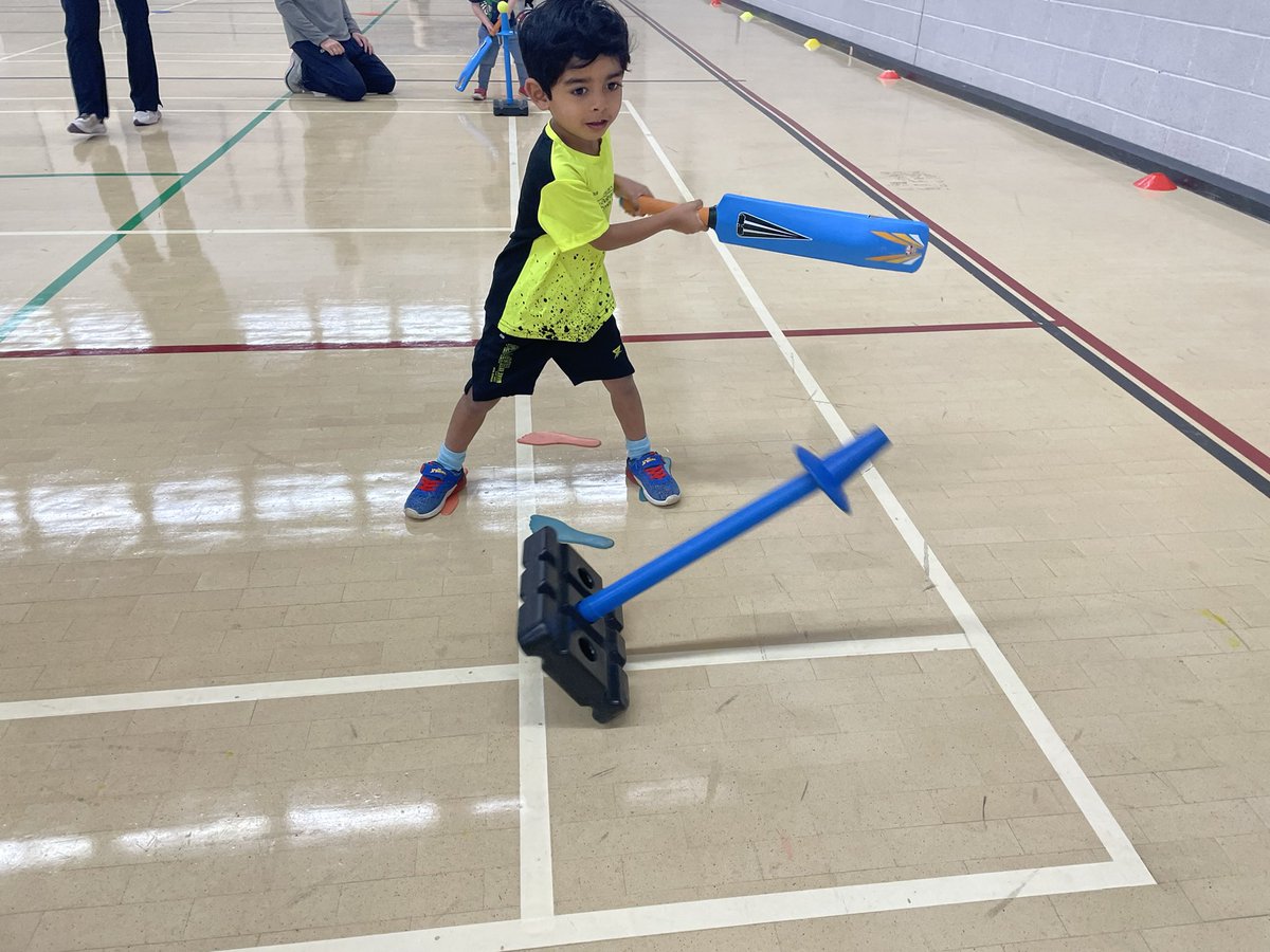 DFCALtd's tweet photo. #LittleCrickets 3 - 5 yrs #SuperSaturdays from Orchard School, pull shot, agility, tunnels, hoops singing head, shoulders, knees and Toes!! If anyone would like a taster session contact damian@dfca.co.uk as we would love to welcome you along to our Saturday morning session https://t.co/0gpWqEu6Bz