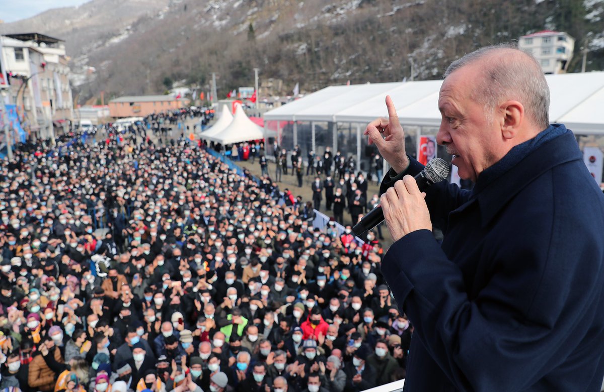 tcbestepe's tweet photo. Cumhurbaşkanı Erdoğan, Dereli-Doğankent Afet Konutları, İşyerleri ve Altyapı Yatırımları Açılış Töreni’ne katıldı https://t.co/y4Vc9l6Rog https://t.co/tO8nwMQXpm