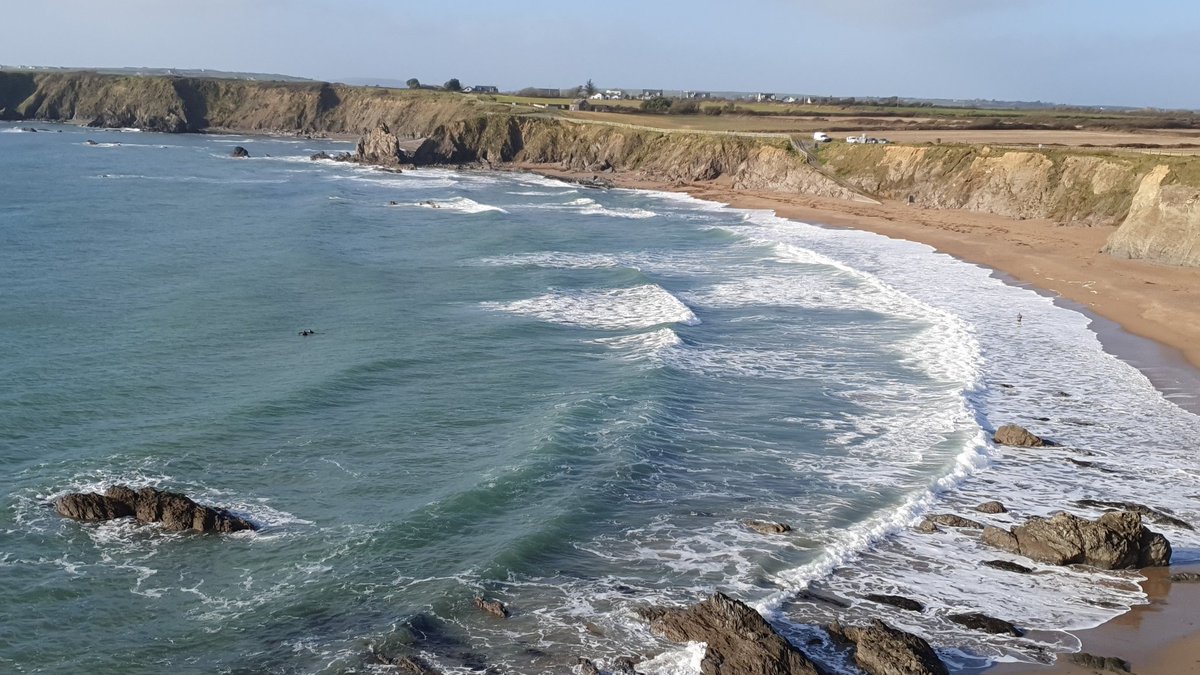 DurkanShaun's tweet photo. Spot the surfers? #carnivan https://t.co/Zk3B4jlVrm