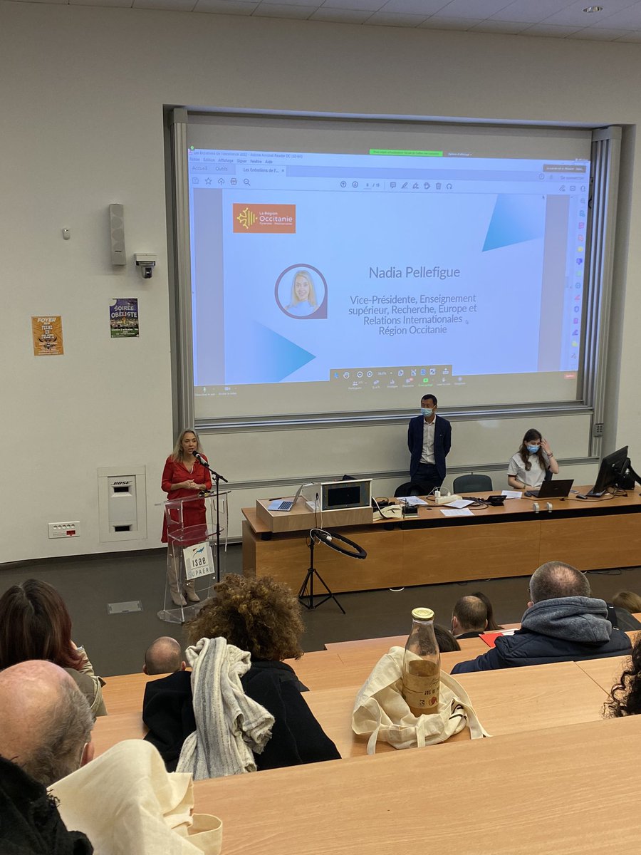 Au tour de <a href="/NadiaPellefigue/">Nadia Pellefigue</a>, vice-présidente de <a href="/Regionsdefrance/">Régions de France</a> de dire quelques mots aux jeunes sur l’état d’esprit à adopter face à son #orientation, je ne peux qu’approuver ! 👌🏻 
<a href="/oseisaesupaero/">OSE l'ISAE-SUPAERO</a> <a href="/ISAE_officiel/">ISAE-SUPAERO</a> <a href="/Les_EE/">Les Entretiens de l'Excellence</a>