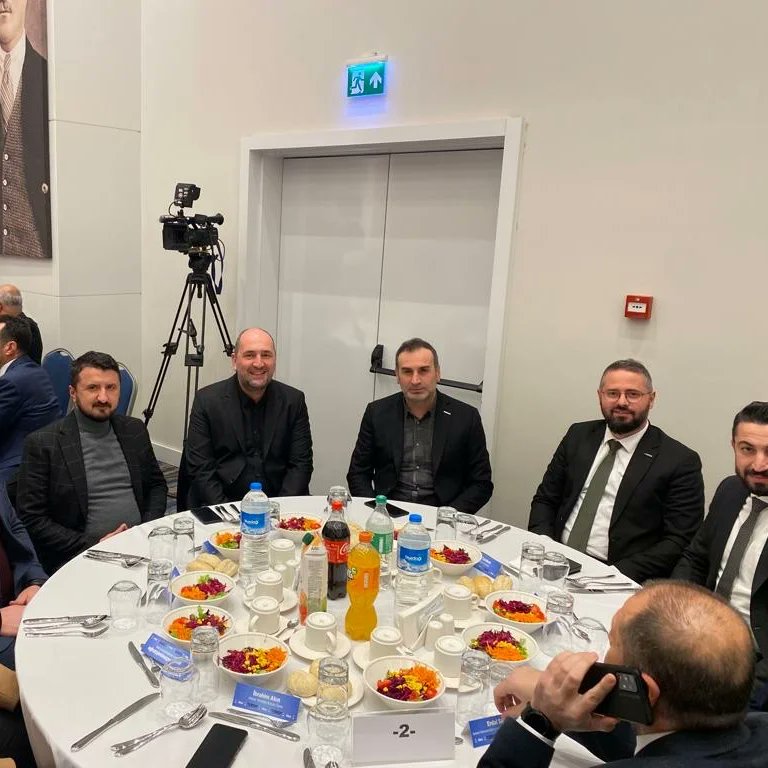 Şube Başkanımız <a href="/EngnTmbz/">Engin Tumbaz</a>  ve Yönetim Kurulu Üyelerimiz ile Ak Parti Genel Başkanvekili Prof.Dr.Numan Kurtulmuş'un katıldığı STK Temsilcileri ve İş İnsanları buluşma programına katılım sağladık..<a href="/halilerolll/">Halil Erol</a> <a href="/Veyselonder_/">Veysel ÖNDER</a> @sedatgullu