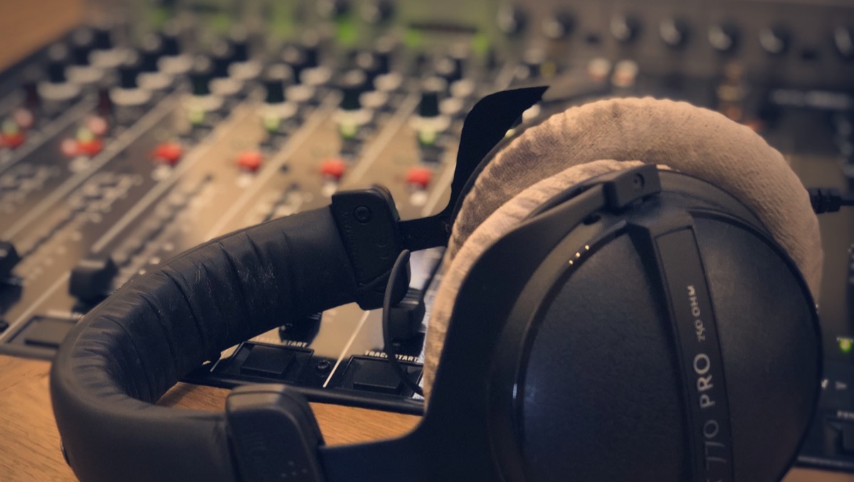 Foxes Afloat tweet media