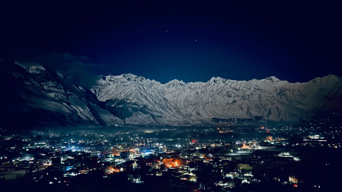 Imran Khan tweet media