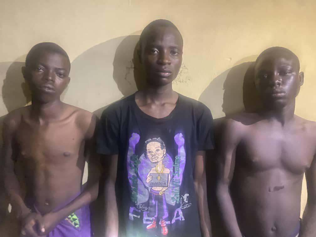 SaharaReporters's tweet photo. Three Arrested As Teenager Slaughters Girlfriend, Burns Her Head For Money Ritual In Ogun
| Sahara Reporters https://t.co/t2PLxYQz6u https://t.co/cuLva6sd7z