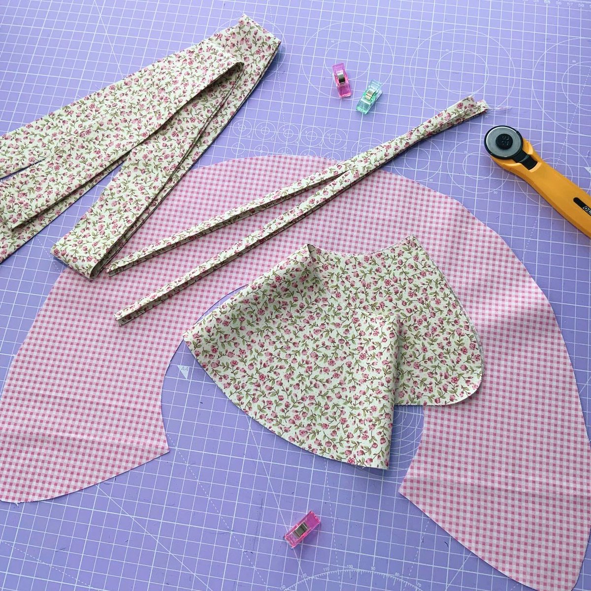 bellabitsnbobs's tweet photo. Make a ruffle collar order with me! 🌷💘

Available to buy at: 

https://t.co/rt78ubw3pq

#rufflecollar #sailorcollar #etsyshop #handmade #packanorderwithme https://t.co/V7LOCtAwb4