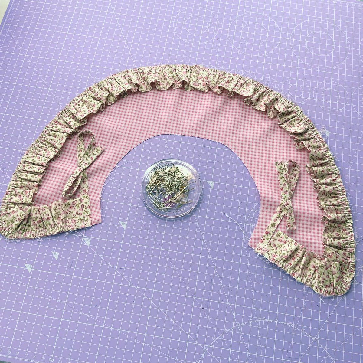 bellabitsnbobs's tweet photo. Make a ruffle collar order with me! 🌷💘

Available to buy at: 

https://t.co/rt78ubw3pq

#rufflecollar #sailorcollar #etsyshop #handmade #packanorderwithme https://t.co/V7LOCtAwb4