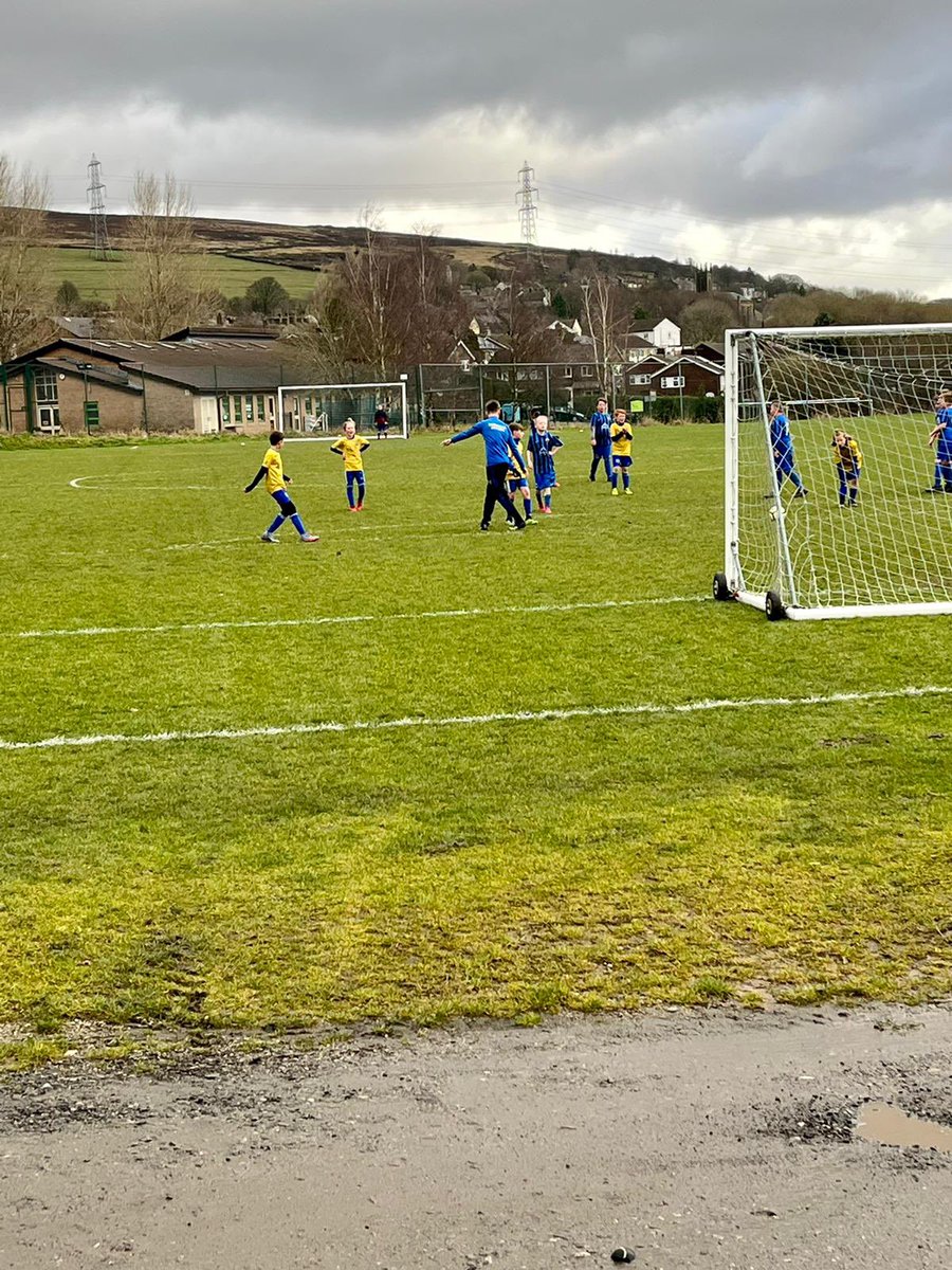 TinnyAthleticFC's tweet photo. Well done to our newly qualified referees Harry & Elliot who refereed our U11s & U12s today. Great start to your refereeing careers. @DerbyshireFA #NewRefs #Qualified https://t.co/7JYzTALZC0